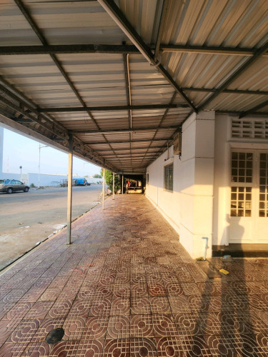 Flate Wide Coner , Easy Parking  (Special Price )