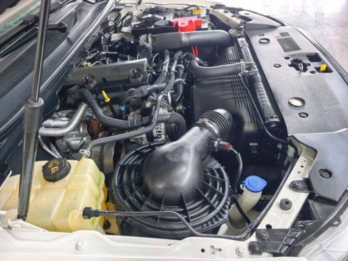 Ford Ranger XLT ឆ្នាំ2022  ថ្មីគ្មានកន្លែងទាស់ឡាន2មុឺនគីឡូជាងកាត់ពីរម្ចាស់ដេីម សោពីរគ្រាប់