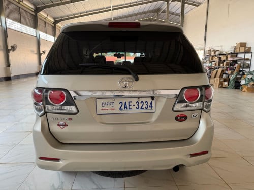 Fortuner 2015 ឡានស្អាតសុីនមួយជុំ
