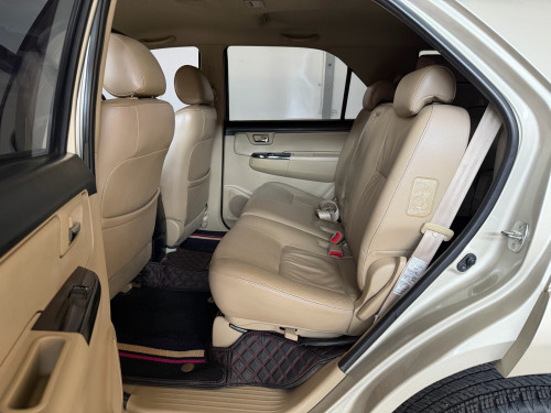 Fortuner 2015 ឡានស្អាតសុីនមួយជុំ