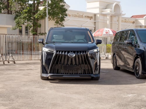 GAC GN8 2026 VIP black edition (ស្លាកលេខ)​​ មួយទឺកដូចថ្មី ប្រើទើបតែបាន​​ 3000km