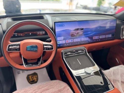 Geely M9 AWD ម៉ូទ័រ3