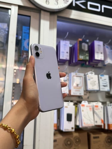 iPhone 11 ពណ៌ស្វាយ 🍏 64GB LLA Battery 90% 🔋 តួស្អាត 98-99% សំណុំហ្សីន អត់ជាប់អី