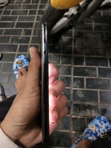 iPhone x 64g