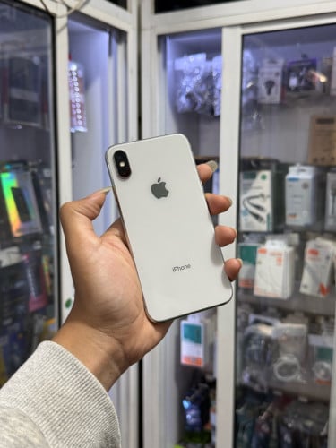 iPhone X ពណ៌ស 🍏 64GB Battery 75% 🔋 តួស្អាត សំណុំហ្សីន