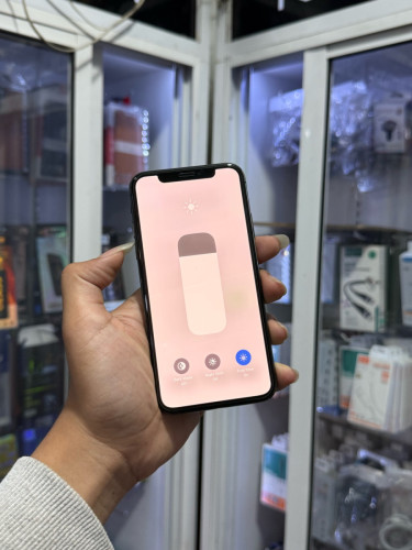 iPhone X ពណ៌ខ្មៅ 🍏 64GB Battery 83% 🔋 តួស្អាត សំណុំហ្សីន