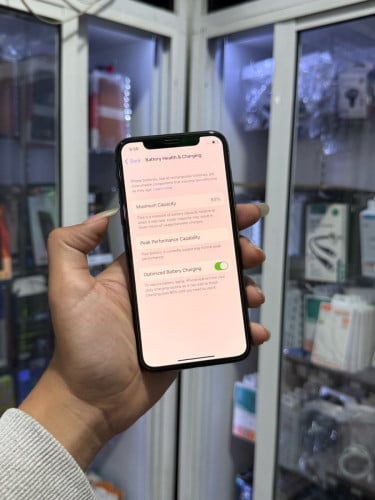 iPhone X ពណ៌ខ្មៅ 🍏 64GB Battery 83% 🔋 តួស្អាត សំណុំហ្សីន