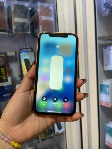 iPhone XR /64GB/up17អេក្រងសុីនមានស្គែន