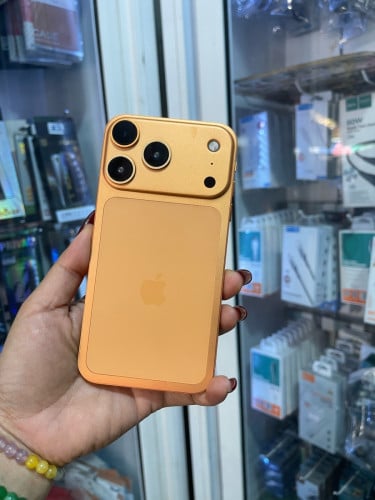 iPhone XR /64GB/up17អេក្រងសុីនមានស្គែន