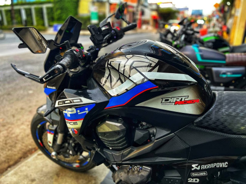 Kawasaki Z800 2013 កំលាំង 800cc ម៉ាសុីន4 មួយទឹកស្លាកលេខ ម៉ាសុីន ទឹកថ្នាំ នៅស្អាត
