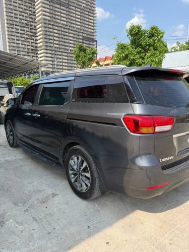 Kia carnival 2015 ទ្វាអូតូ2