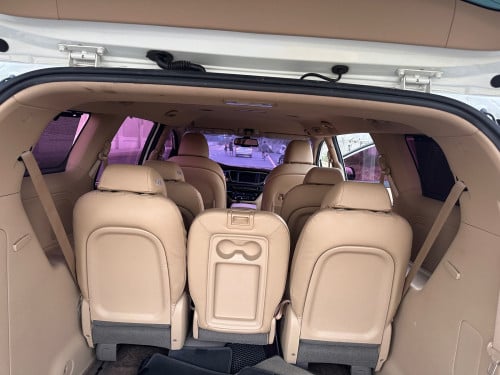 Kia carnival 2015 full option អត់បេីកតំបូល