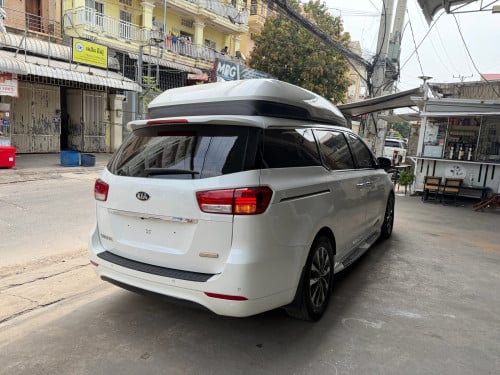 Kia Carnival Limousine 2015 7កៅអីVIP