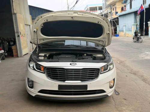 Kia Carnival Hi-Limousine 2015 Full Option