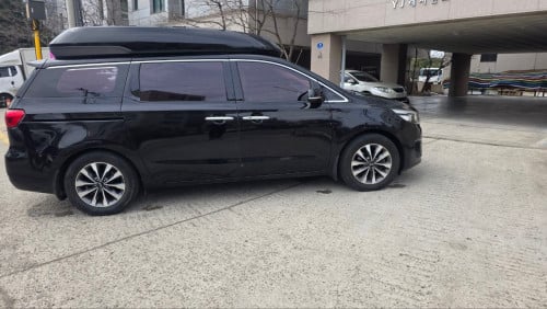 Kia carnival Limousine VIP 2015
