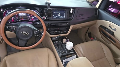 Kia carnival Limousine VIP 2015