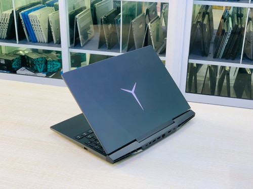 Lenovo legion y7000P 15.6”FHD 144Hz