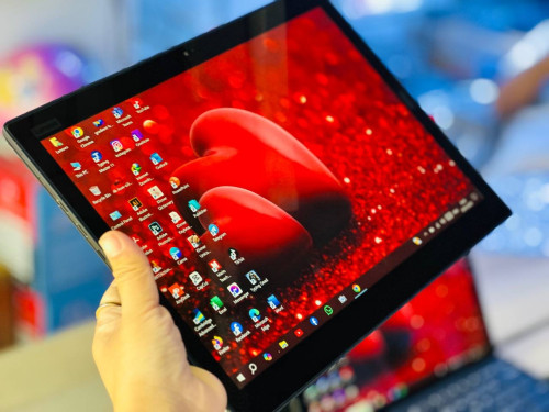 Lenovo Thinkpad X1 Tablet / Core i7-8th Gen / Ram 8GB /256GB /14” 3K Touch Screen