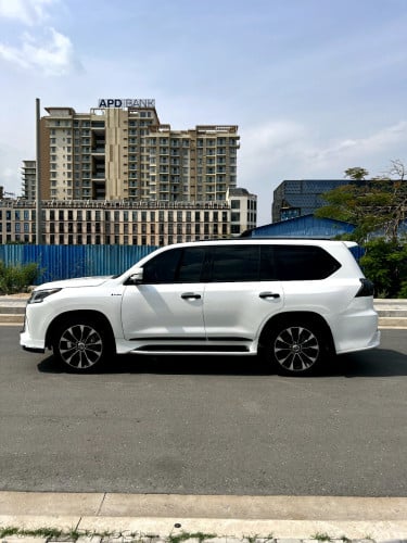 Lexus 570 (2015) ឡើង​Kuro​ 2021