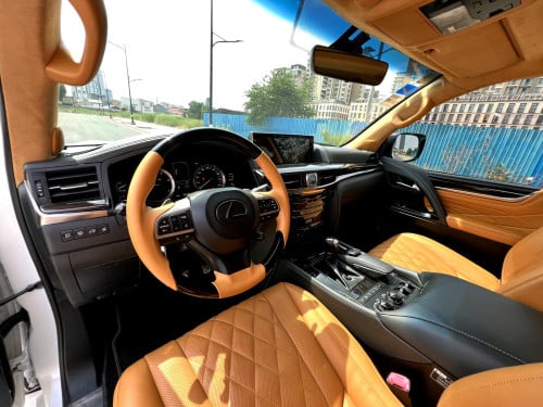 Lexus 570 (2015) ឡើង​Kuro​ 2021