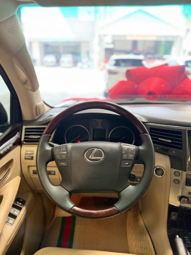 Lexus LX570 2011 upgrade 2015