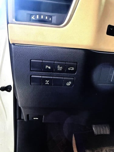 Lexus NX200T 2015 Luxury up NX300 Full Option, ប៉ុង2