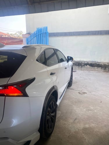 Lexus NX200T 2015 Luxury up NX300 Full Option, ប៉ុង2
