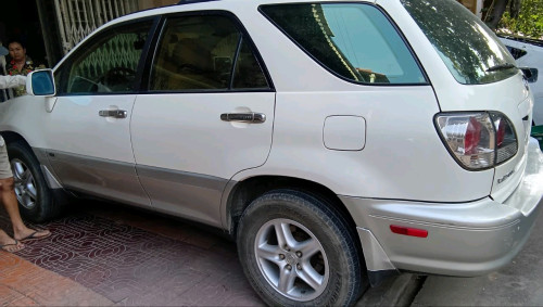 Lexus Rx 300 pog1 2002 2AQ