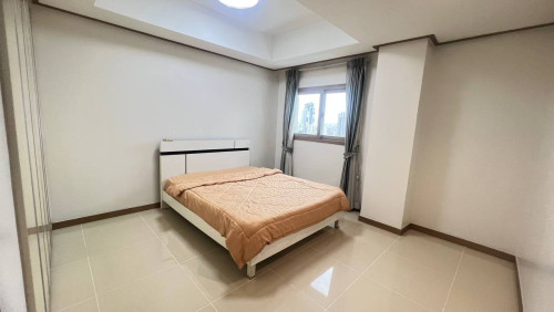 LUXURY 4-BEDROOM PENTHOUSE FOR RENT | TUOL KORK (TK AREA)