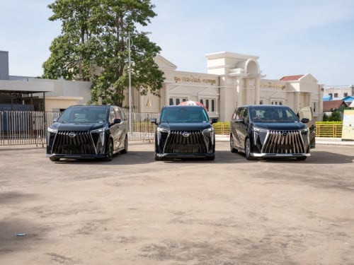 GAC​​ GN8 2026 Luxury MPV កំពុងពេញនិយម មកដល់ហើយ!!!!