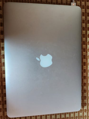 MacBook Pro 2015 លក់ប្រញាប់លុយ