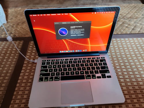 MacBook Pro 2015 លក់ប្រញាប់លុយ