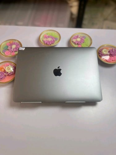 Macbook Pro Year2019 Touch Bar 16GB