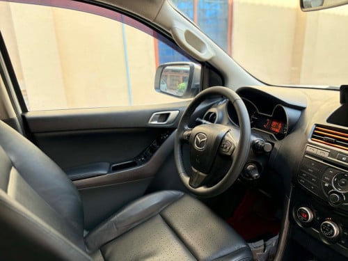 Mazda 2020 ម៉ាសុីនតូច 2.2L