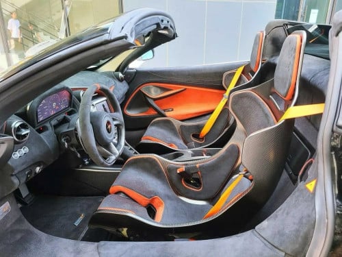 McLaren 765LT Spyder 2022