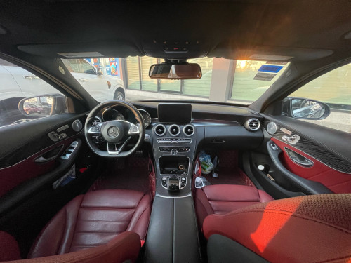 Mercedes-Benz C300 2015 លក់ប្រញាប់លុយខ្លាំង (ឡានម្ចាស់ប្រើផ្ទាល់)