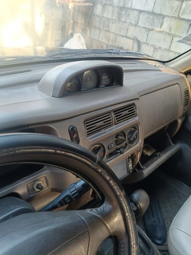 Mitsubishi 1997 មានពន្ធ ប៉ុង2 ម៉ាស៊ីន ស្ទុះខ្លាំង
