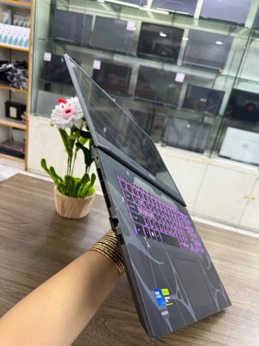 MSI Gaming&Design 99.999% Late 2025
