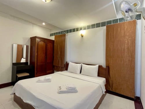 One Bedroom Apartment (1 បន្ទប់គេង)