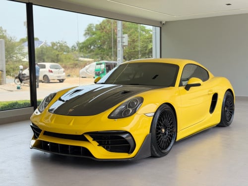 Porsche Cayman 981 ឆ្នាំ 2015 full Option