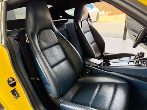 Porsche Cayman 981 ឆ្នាំ 2015 full Option