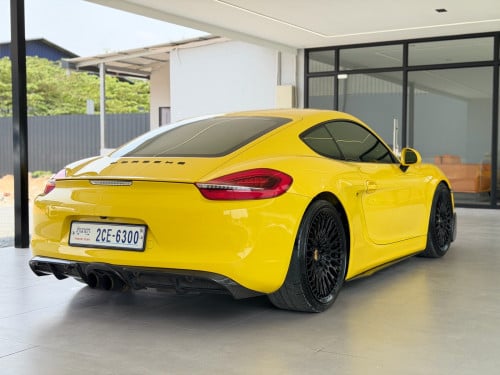 Porsche Cayman 981 ឆ្នាំ 2015 full Option