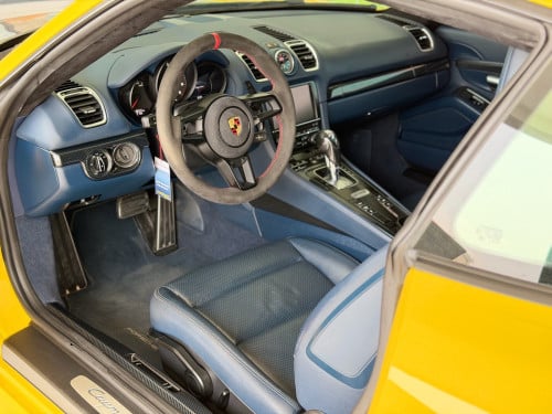 Porsche Cayman 981 ឆ្នាំ 2015 full Option