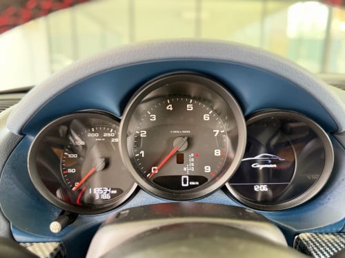 Porsche Cayman 981 ឆ្នាំ 2015 full Option