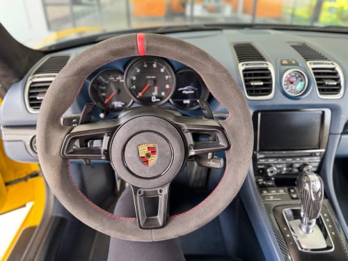 Porsche Cayman 981 ឆ្នាំ 2015 full Option