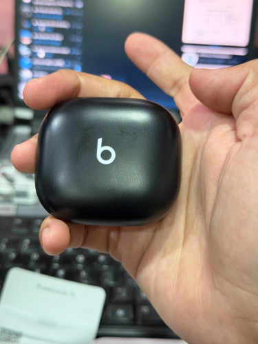 Powerbeats Fit Black 99%