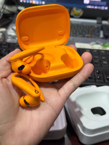 Powerbeats Pro 2 Orange Like New