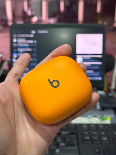 Powerbeats Pro 2 Orange Like New