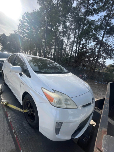 Prius 2013 មកដល់ហើយថ្ងៃនេះ ស្អាតណាស់ ថ្មីណាស់