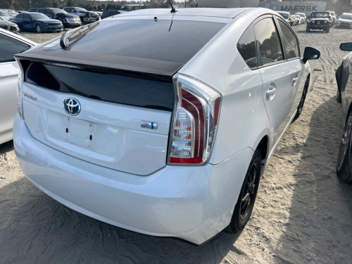 Prius 2013 មកដល់ហើយថ្ងៃនេះ ស្អាតណាស់ ថ្មីណាស់